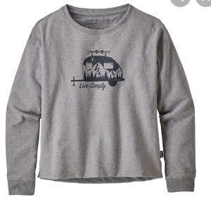 NWT Medium Live Simply Ski Patagonia Sweatshirt trailer